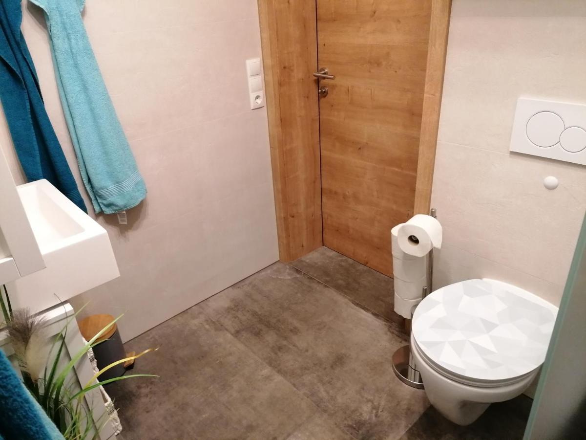 Susis Ferienwohnung Радщат Екстериор снимка